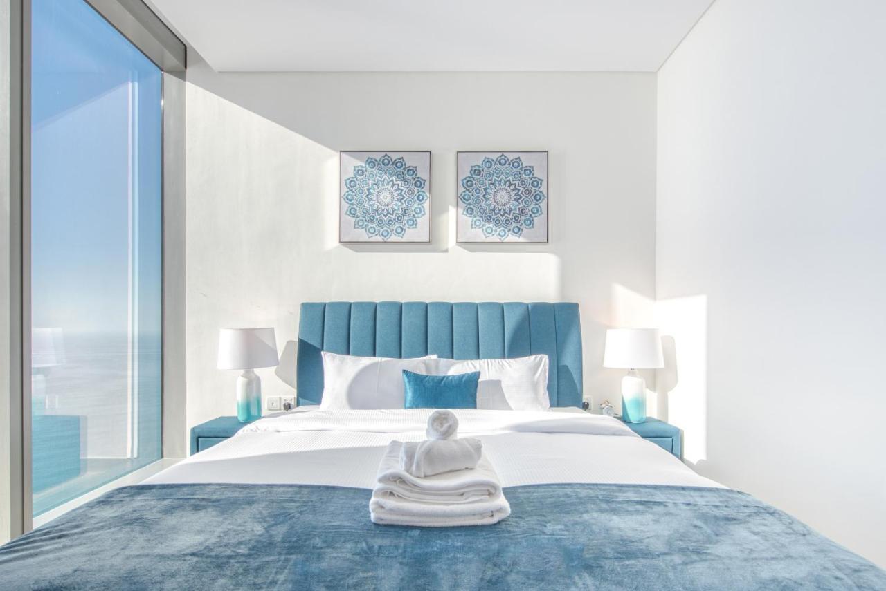 Maison Privee - 2br With Exclusive Sea Views In 5242 Marina Apartment Dubai